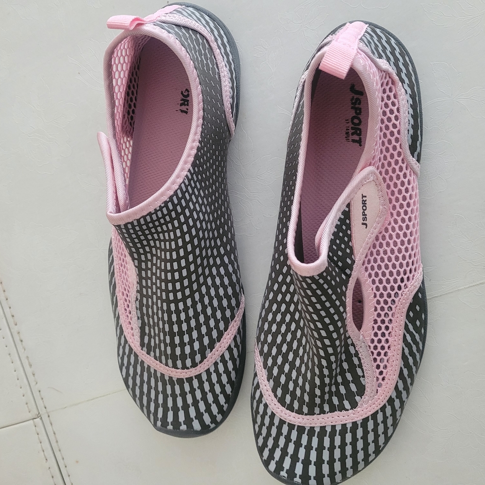 Women's Pink and Gray Water Shoes